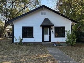 Foreclosed Home - 600 E 14TH ST, 74447