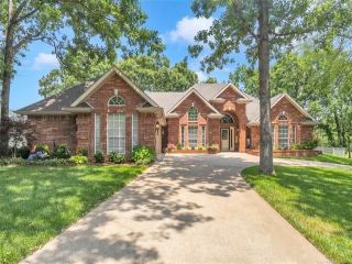 Foreclosed Home - 1411 COUNTRY CLUB DR, 74447
