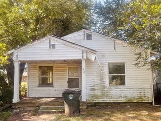 Foreclosed Home - 918 W 6TH ST, 74447