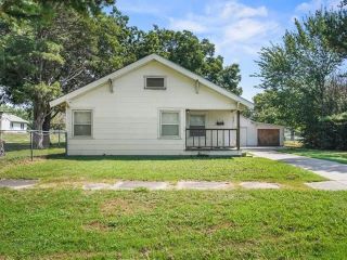 Foreclosed Home - 819 S OSAGE AVE, 74447