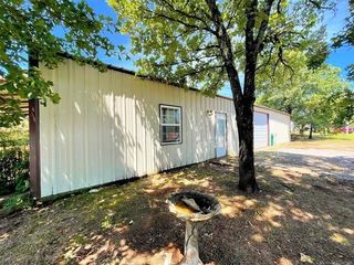 Foreclosed Home - 18028 W SUGAR HOLLOW RD, 74451