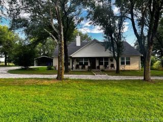 Foreclosed Home - 34214 E 181ST ST S, 74454