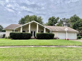 Foreclosed Home - 606 MCARTHUR LN, 74501