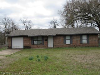 Foreclosed Home - 806 SE 5TH ST, 74523