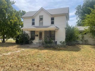 Foreclosed Home - 301 N MAGNOLIA AVE, 74647