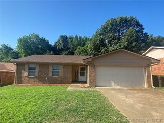 Foreclosed Home - 1215 ROLLING LANE DR, 74701