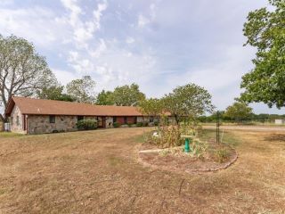 Foreclosed Home - 2804 S ROBERTA RD, 74701