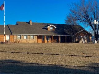 Foreclosed Home - 1235 N 4255 RD, 74743
