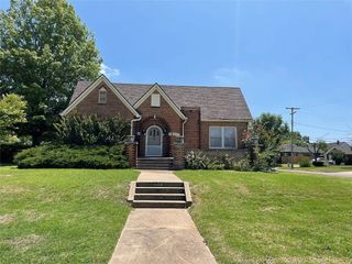 Foreclosed Home - 1003 JEFFERSON PL, 74801