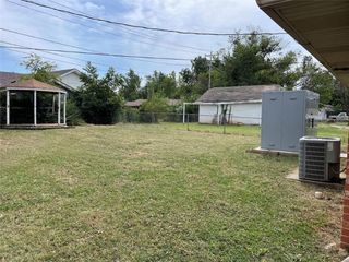 Foreclosed Home - 1325 N MARKET AVE, 74801