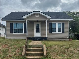 Foreclosed Home - 1315 N LOUISA AVE, 74801