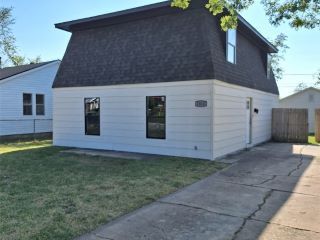Foreclosed Home - 2016 N POTTENGER AVE, 74804
