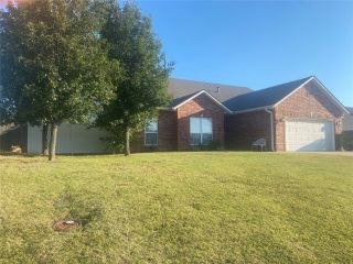 Foreclosed Home - 1402 BERKSHIRE PL, 74804