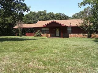 Foreclosed Home - 704 MADDOX, 74832