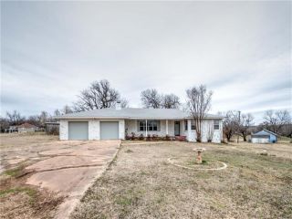 Foreclosed Home - 1020 S DEWEY AVE, 74834