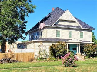 Foreclosed Home - 301 E 8TH ST, 74848