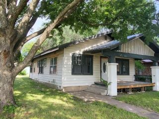 Foreclosed Home - 324 N 6TH ST, 74859