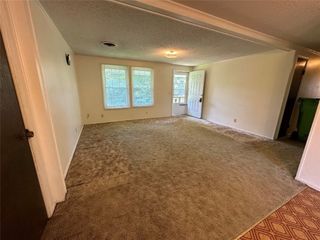 Foreclosed Home - 115 N 10TH ST, 74859