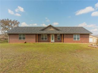Foreclosed Home - 100085 N 3620 RD, 74860
