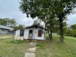 Foreclosed Home - 19 HOUSTON ST, 74868