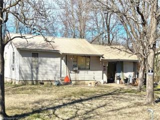 Foreclosed Home - 807 MORRIS ST, 74902