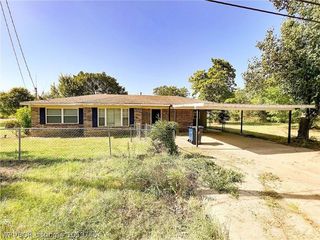Foreclosed Home - 503 SW 3RD ST, 74948