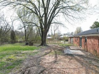 Foreclosed Home - 705 PECAN ST, 74948