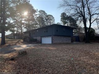 Foreclosed Home - 202 COGGINS AVE, 74953