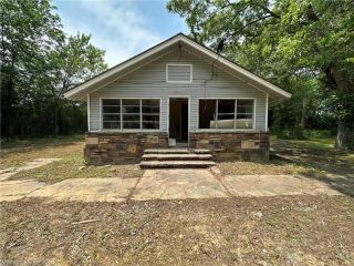 Foreclosed Home - 17583 FOX LN, 74953