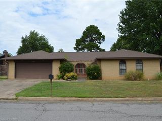 Foreclosed Home - 104 TEAKWOOD DR, 74953