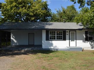Foreclosed Home - 200 CREST DR, 74953