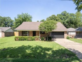 Foreclosed Home - 207 CARSON RD, 74954