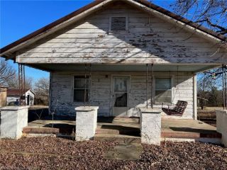 Foreclosed Home - 2550 N WHEELER AVE, 74955