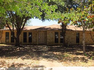 Foreclosed Home - 2411 OAKWOOD DR, 75006