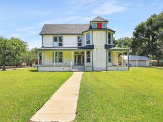 Foreclosed Home - 1128 W SEARS ST, 75020