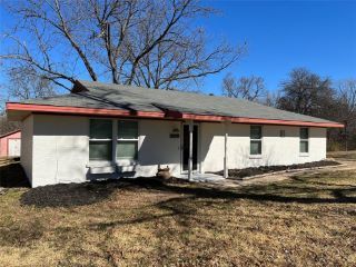 Foreclosed Home - 1225 W HANNA ST, 75020