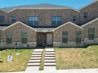 Foreclosed Home - 1922 TIMBER OAKS DR, 75040