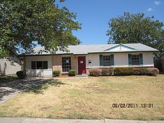 Foreclosed Home - 3814 WILLIAMSBURG DR, 75043