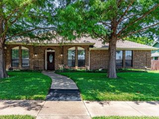 Foreclosed Home - 5417 BLUE COVE DR, 75043