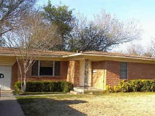 Foreclosed Home - 922 NW 9TH ST, 75050