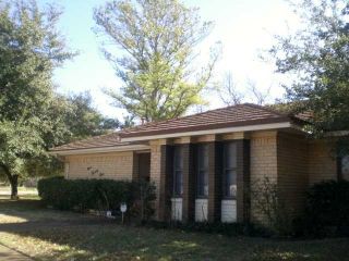 Foreclosed Home - 925 SHARPSHIRE ST, 75050