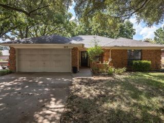 Foreclosed Home - 2113 ATLAS CT, 75052