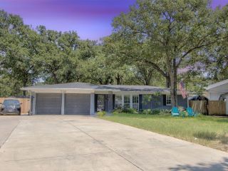 Foreclosed Home - 718 COLLINS DR, 75060
