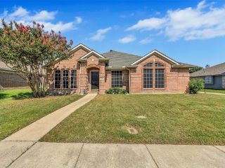 Foreclosed Home - 1501 SWAN LAKE DR, 75077