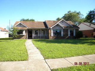 Foreclosed Home - 1404 WYNDHAM DR, 75098