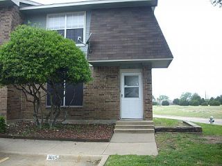 Foreclosed Home - 1015 PARKWAY TER, 75104