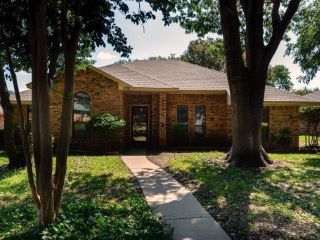 Foreclosed Home - 430 NORTHWOOD TRL, 75104