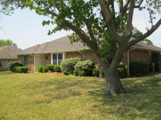Foreclosed Home - 917 FOXWOOD DR, 75115