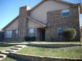 Foreclosed Home - 815 ASH GROVE LN, 75115