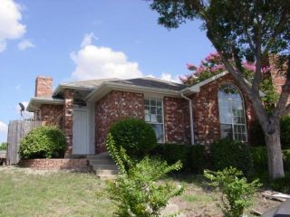 Foreclosed Home - 206 STREAMSIDE DR, 75115